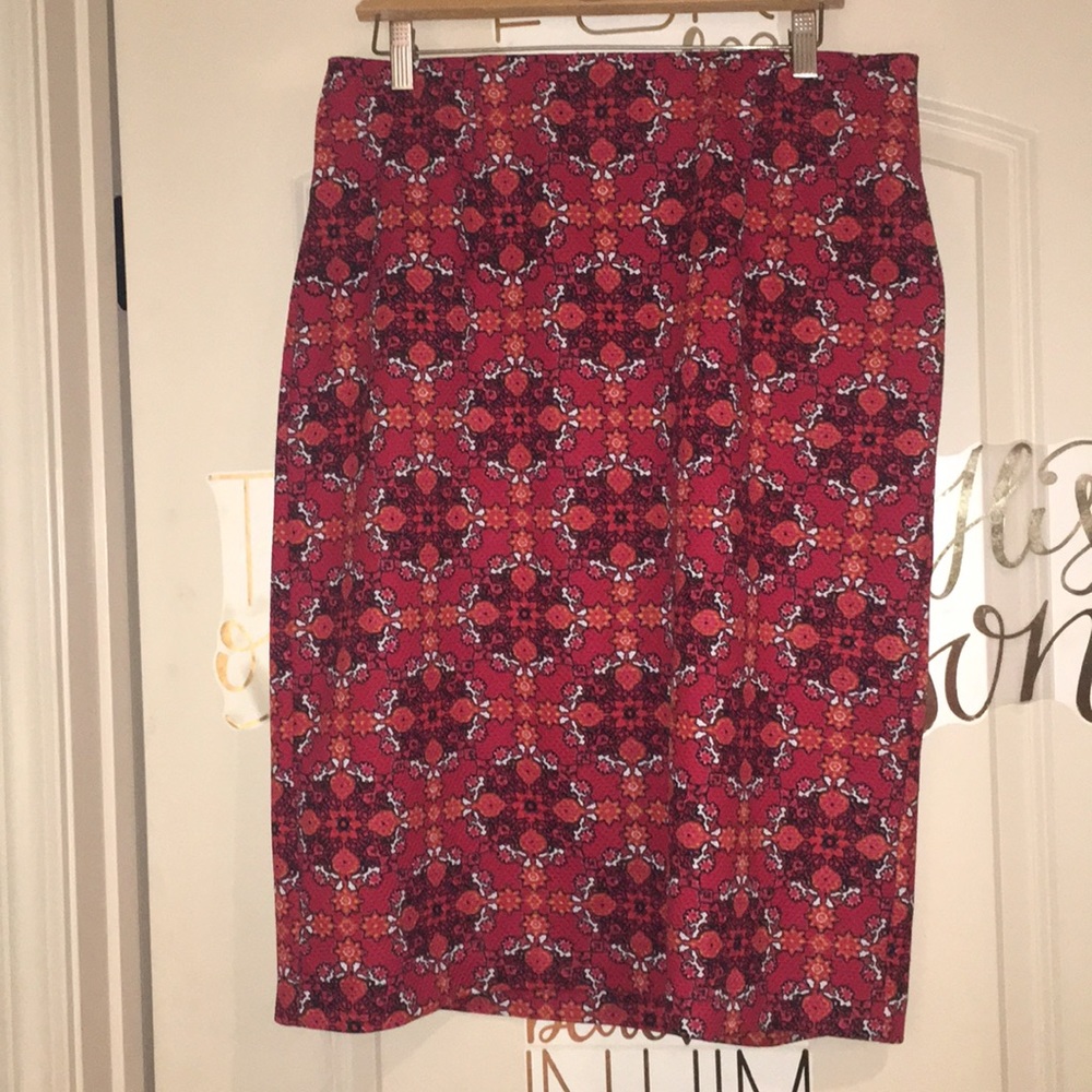 Printed Pencil Skirt